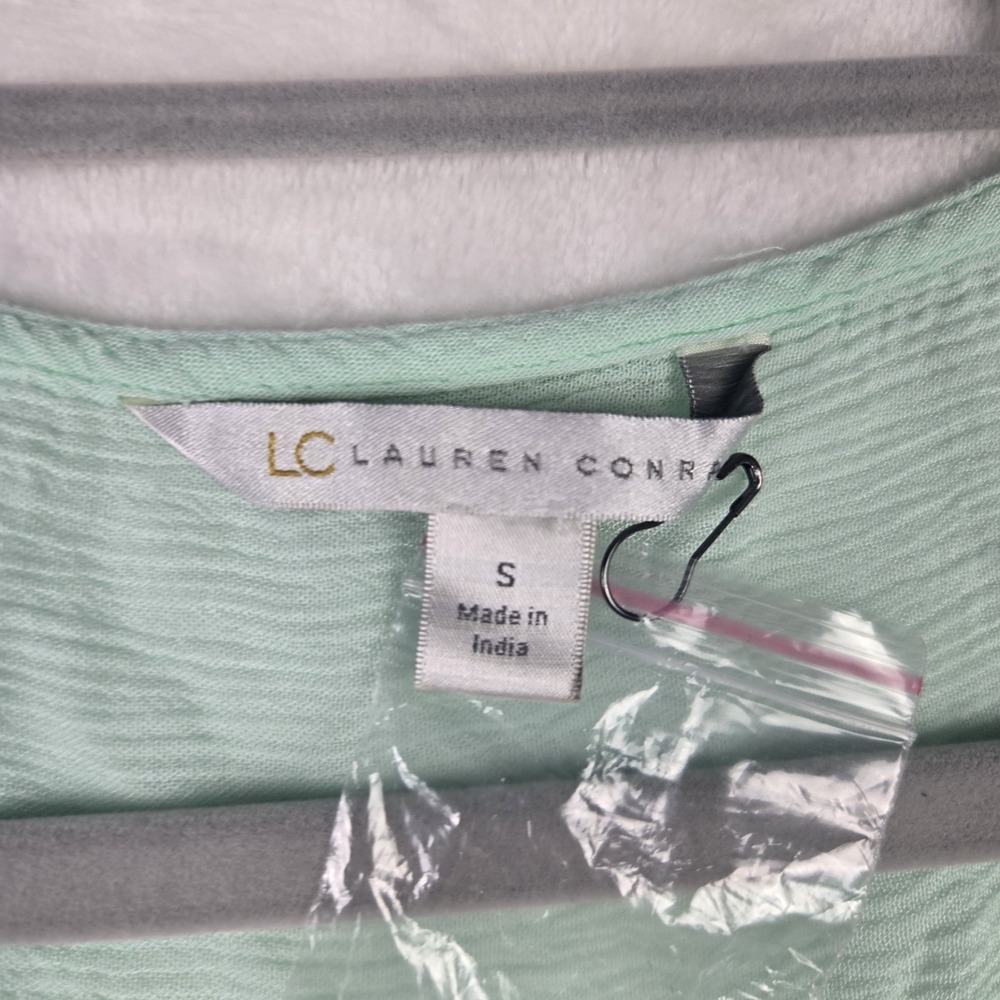 NWOT Lauren Conrad Light Green Sleeveless‎ Blouse Small Crochet - Picture 3 of 6